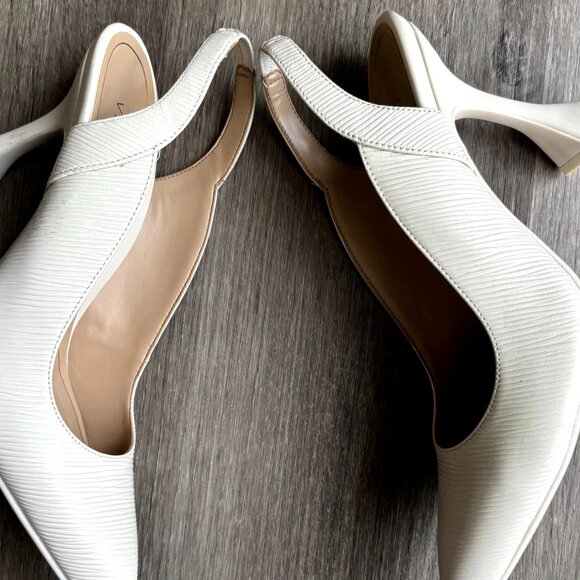 Vionic Adalena Pumps Slingback - Picture 7 of 8